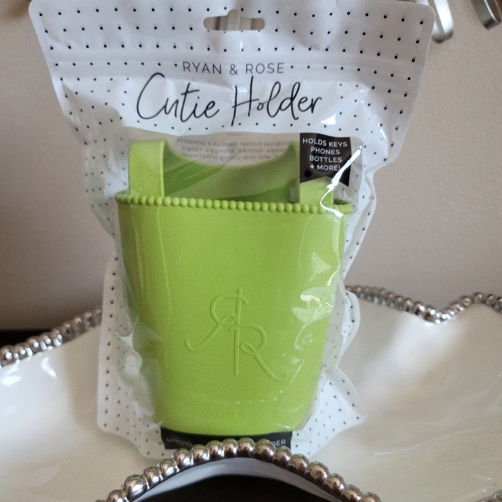 Ryan and Rose Cutie Holder - Pear